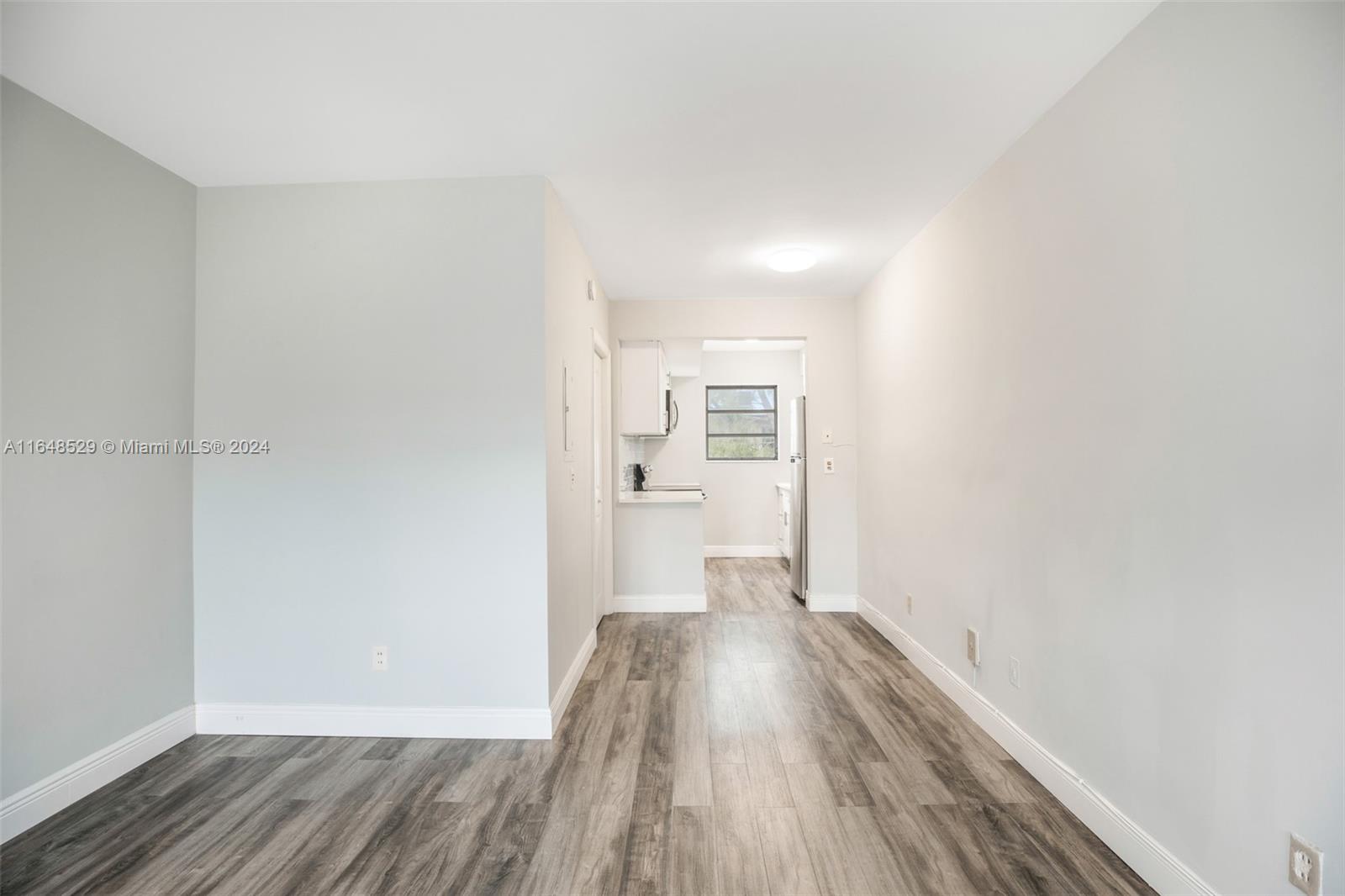 ROSE CONDO - Residential Lease