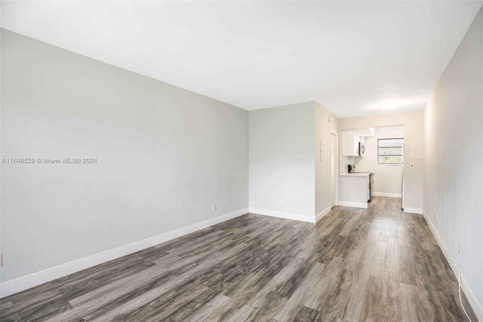 ROSE CONDO - Residential Lease