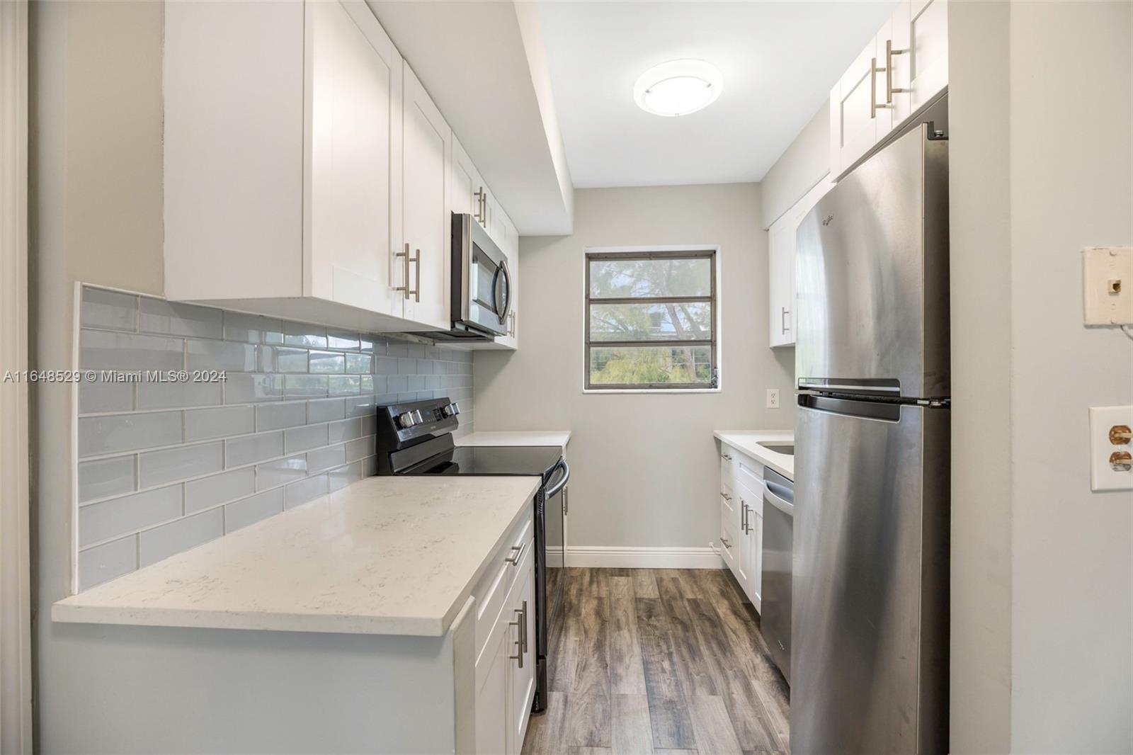 ROSE CONDO - Residential Lease