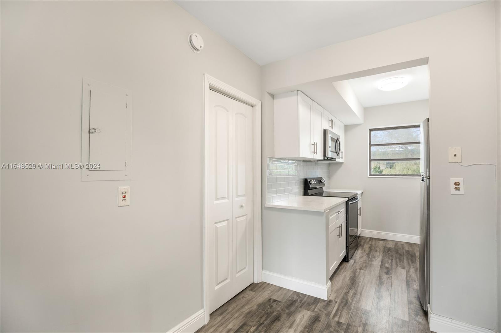 ROSE CONDO - Residential Lease