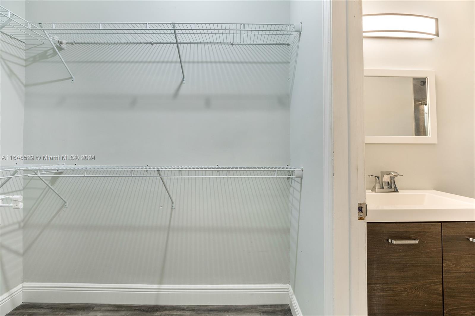 ROSE CONDO - Residential Lease