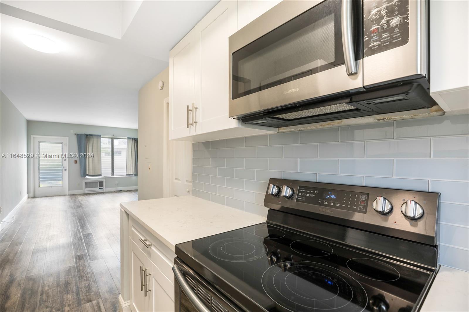 ROSE CONDO - Residential Lease