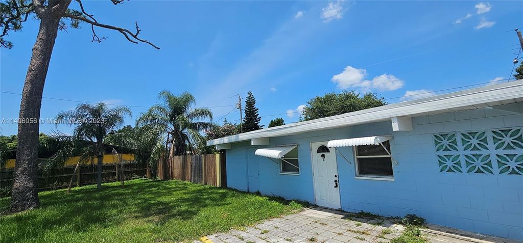 Photo of 310 Olive Ave #C, Port Saint Lucie, FL 34952 (MLS # A11406056)