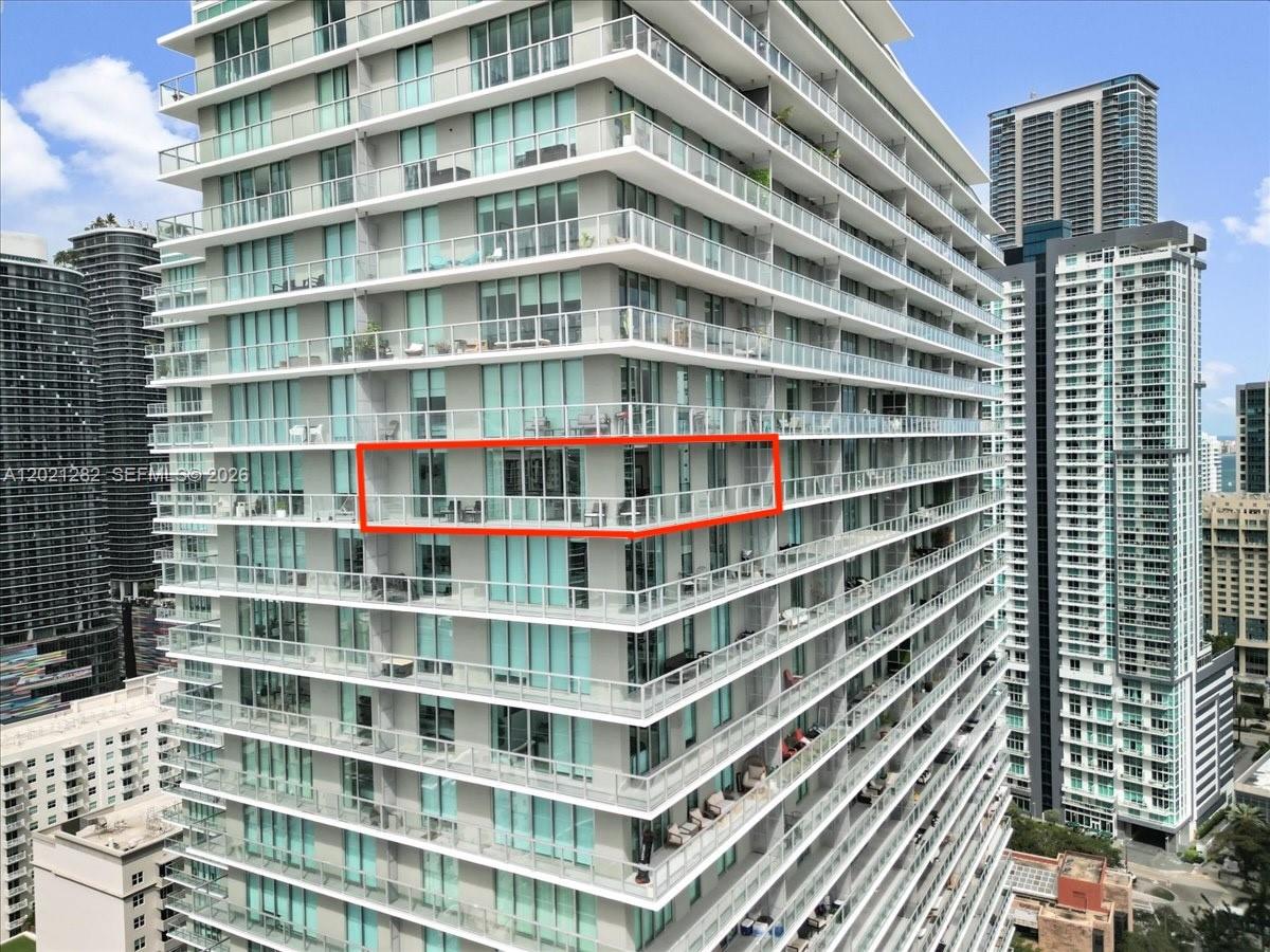 THE AXIS ON BRICKELL COND - Residential