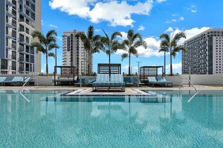 5350 NW 84th Ave 1113, Doral, FL, 33166/$759,900 1 5350 NW 84th Ave 1113