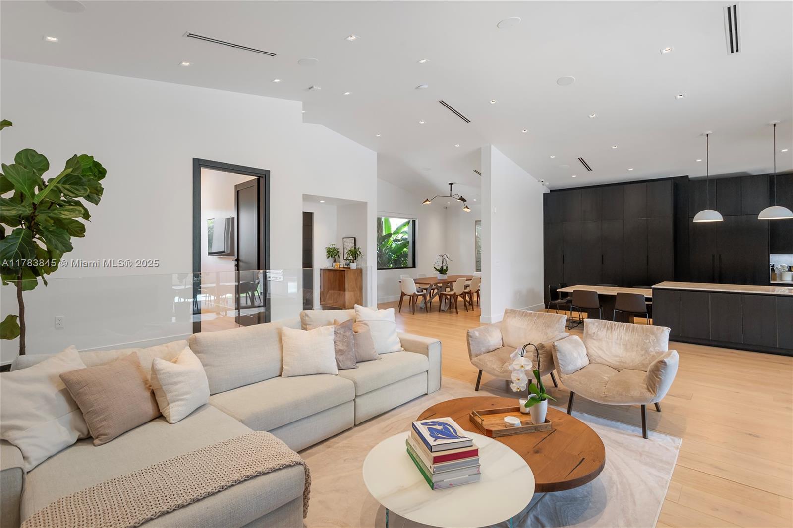 SAN SOUCI ESTATES - Residential