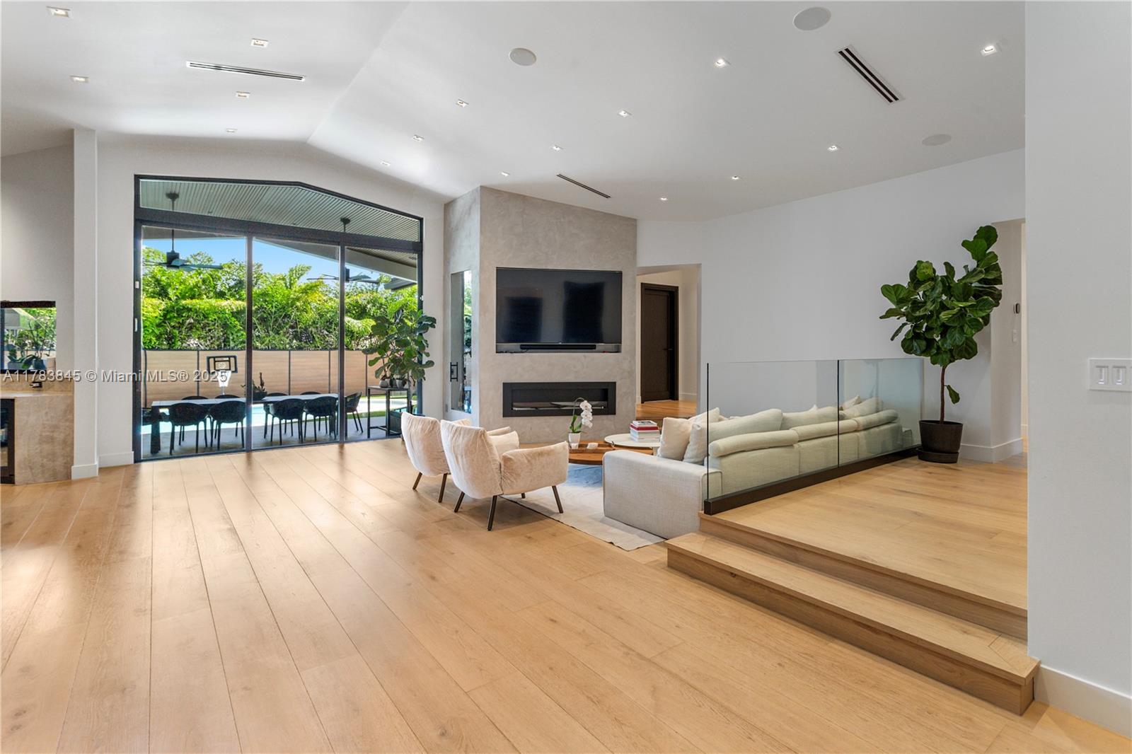 SAN SOUCI ESTATES - Residential
