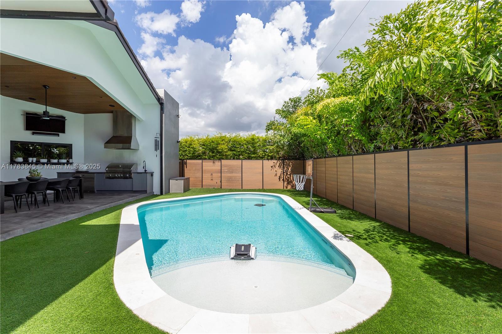 SAN SOUCI ESTATES - Residential