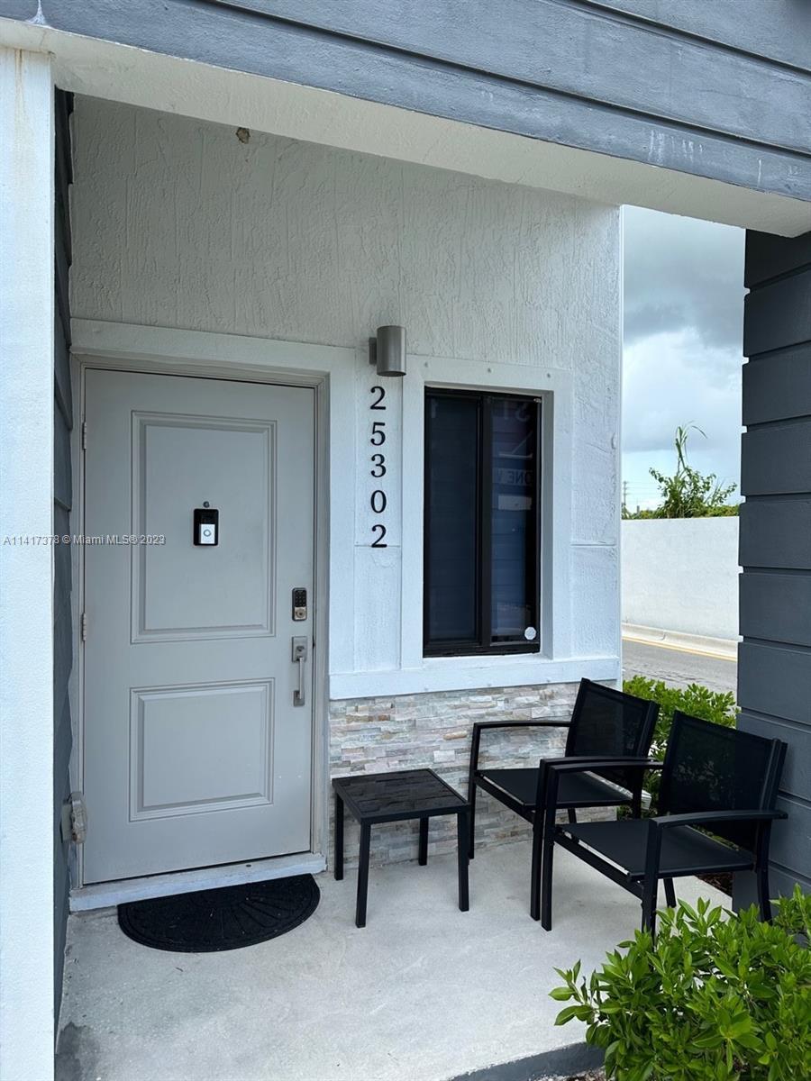 SOUTH KENDALL TOWNHOMES - Residential