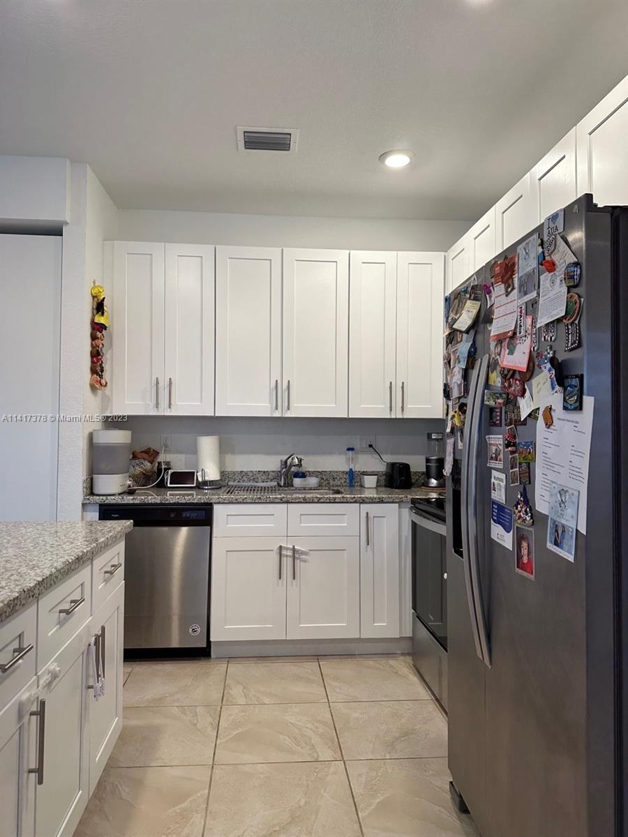 SOUTH KENDALL TOWNHOMES - Residential