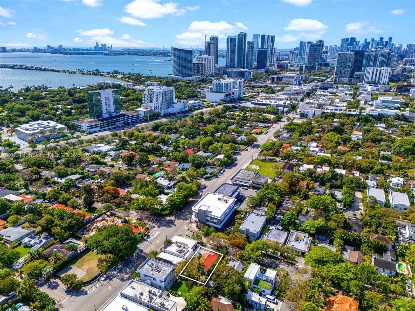 SHADOWLAWN - Residential