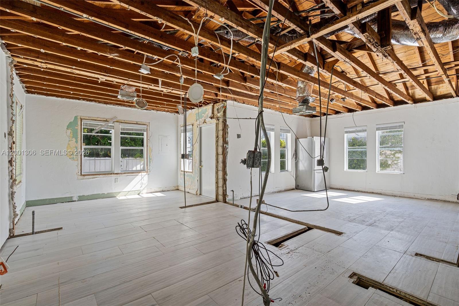 SHADOWLAWN - Residential