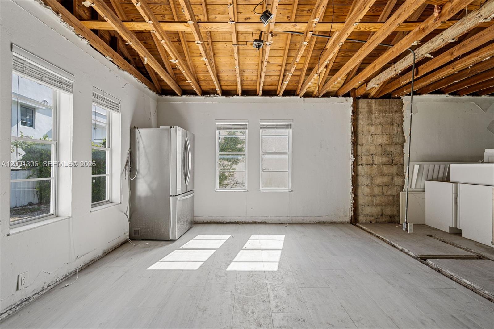 SHADOWLAWN - Residential