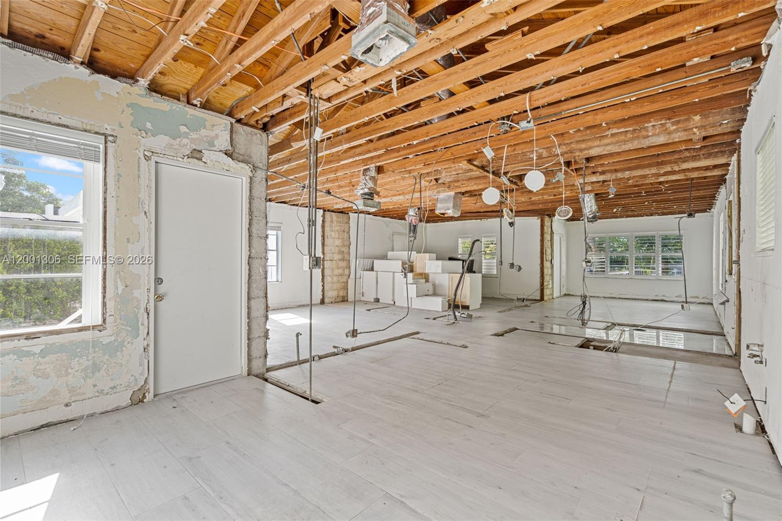 SHADOWLAWN - Residential