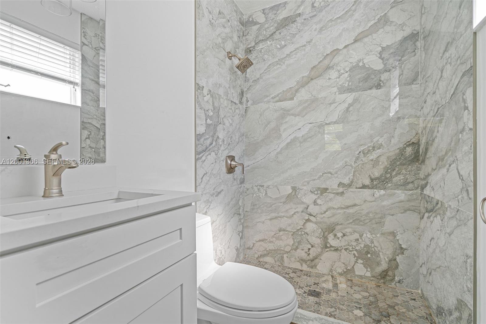 SHADOWLAWN - Residential