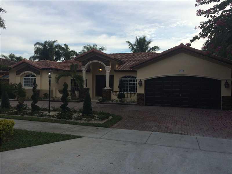 4 BEDROOMS AND 3 BATHROOMS POOL HOME WITH 2 CAR GARAGE, VERY SPACIOUS BEDROOMS, LARGE LIVING AREA, GREAT FOR ENTERTAINING. GOOD FLOOR PLAN. ENJOY BACKYARD, GREAT FOR ENTERTAINING, TOO. CENTRALLY LOCATED, A+ SCHOOLS