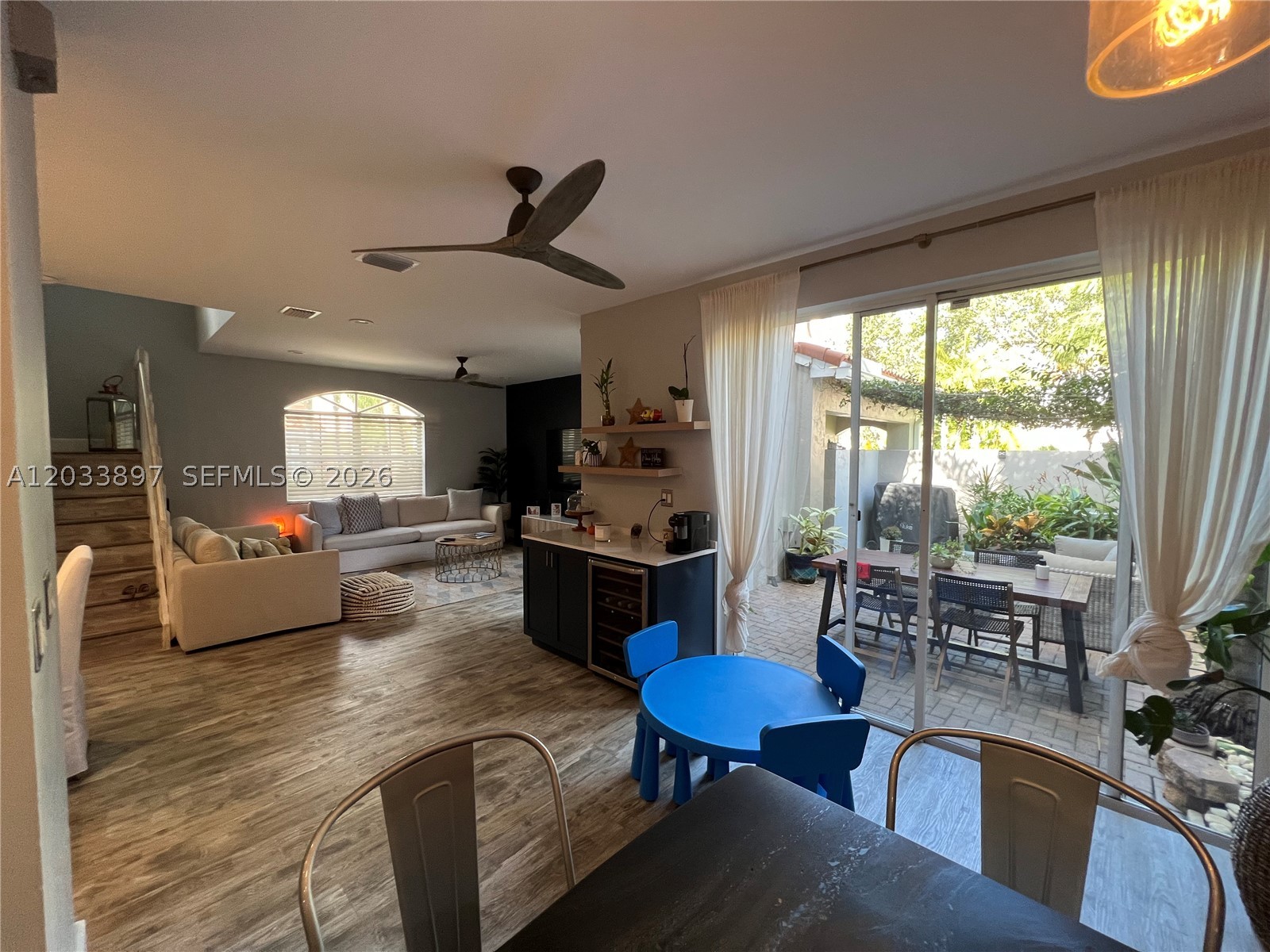 1140 Cliffrose St 1140