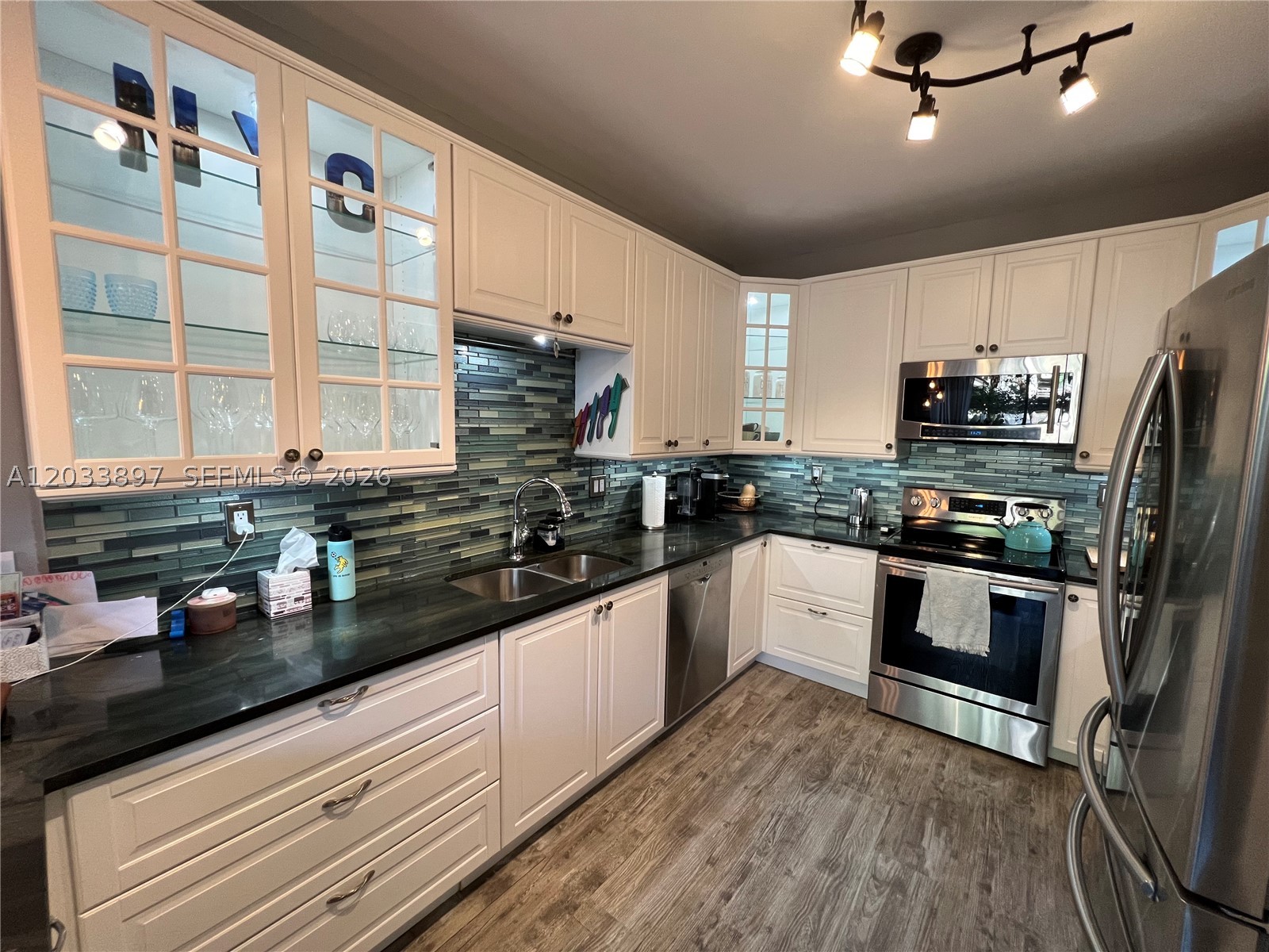 1140 Cliffrose St 1140