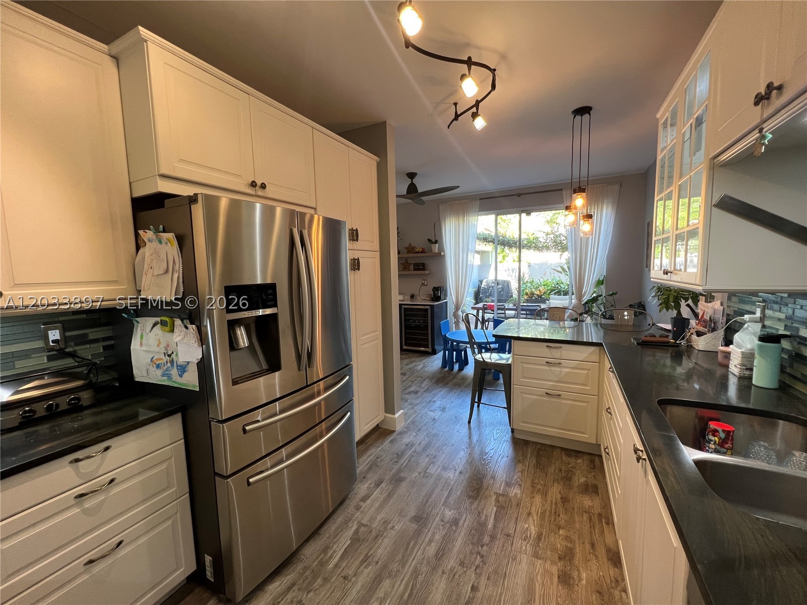 1140 Cliffrose St 1140