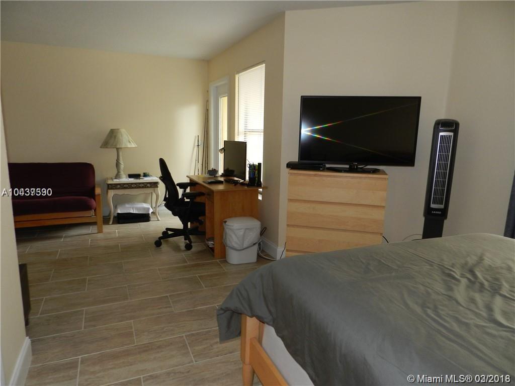 Palm Aire Gardens Condo - Residential Lease