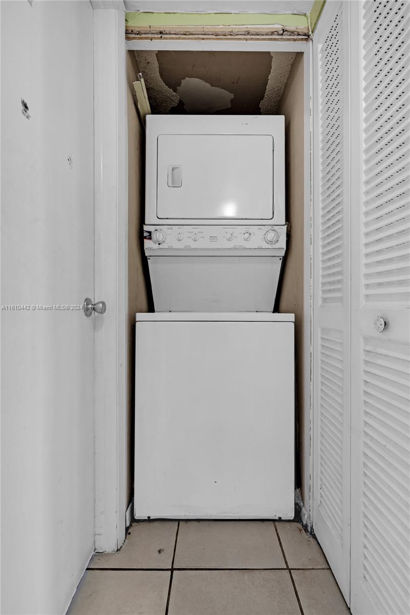 LAKESIDE XI CONDO PH III - Residential