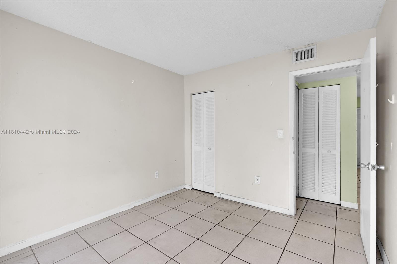LAKESIDE XI CONDO PH III - Residential