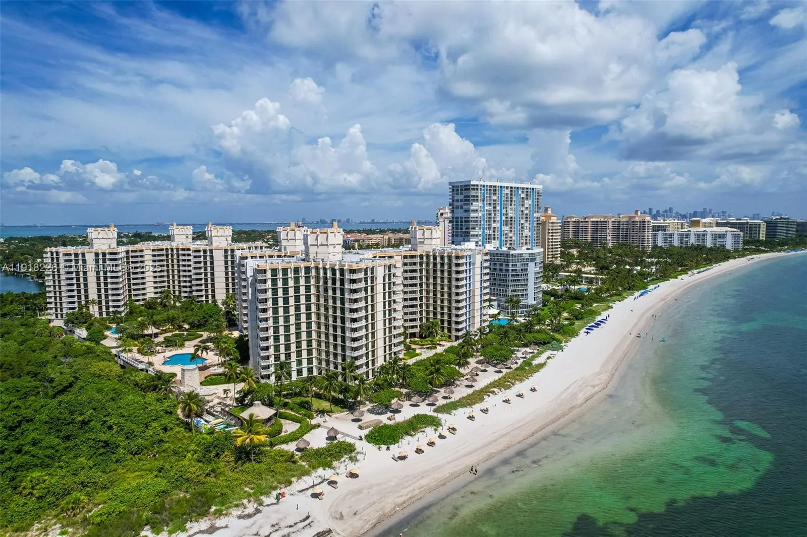 Key Biscayne, Florida 33149, United States, 2 Bedrooms Bedrooms, ,2 BathroomsBathrooms,Residential,Active,247692