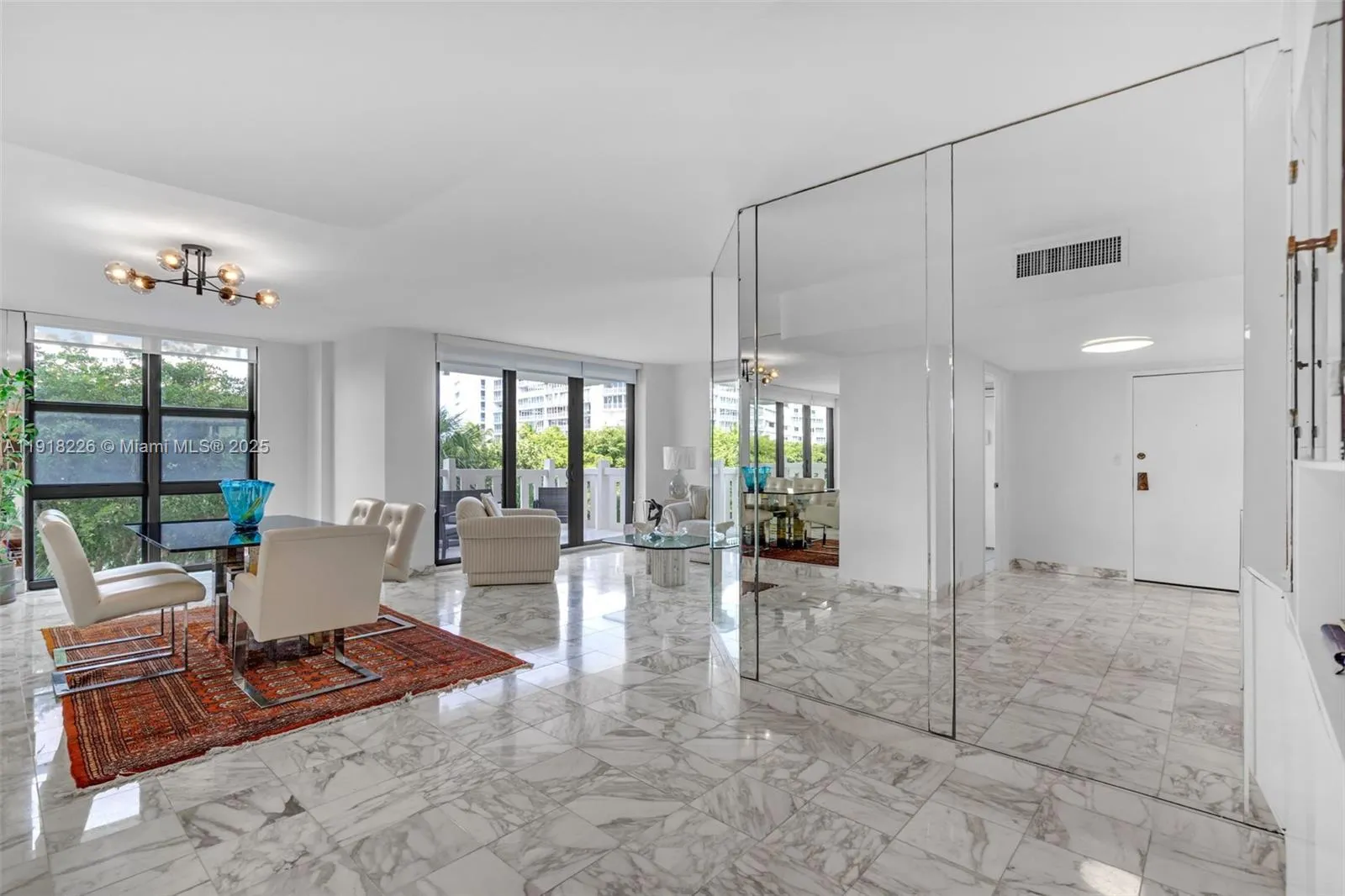 Key Biscayne, Florida 33149, United States, 2 Bedrooms Bedrooms, ,2 BathroomsBathrooms,Residential,Active,247692