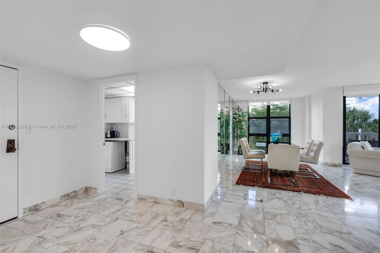 Key Biscayne, Florida 33149, United States, 2 Bedrooms Bedrooms, ,2 BathroomsBathrooms,Residential,Active,247692