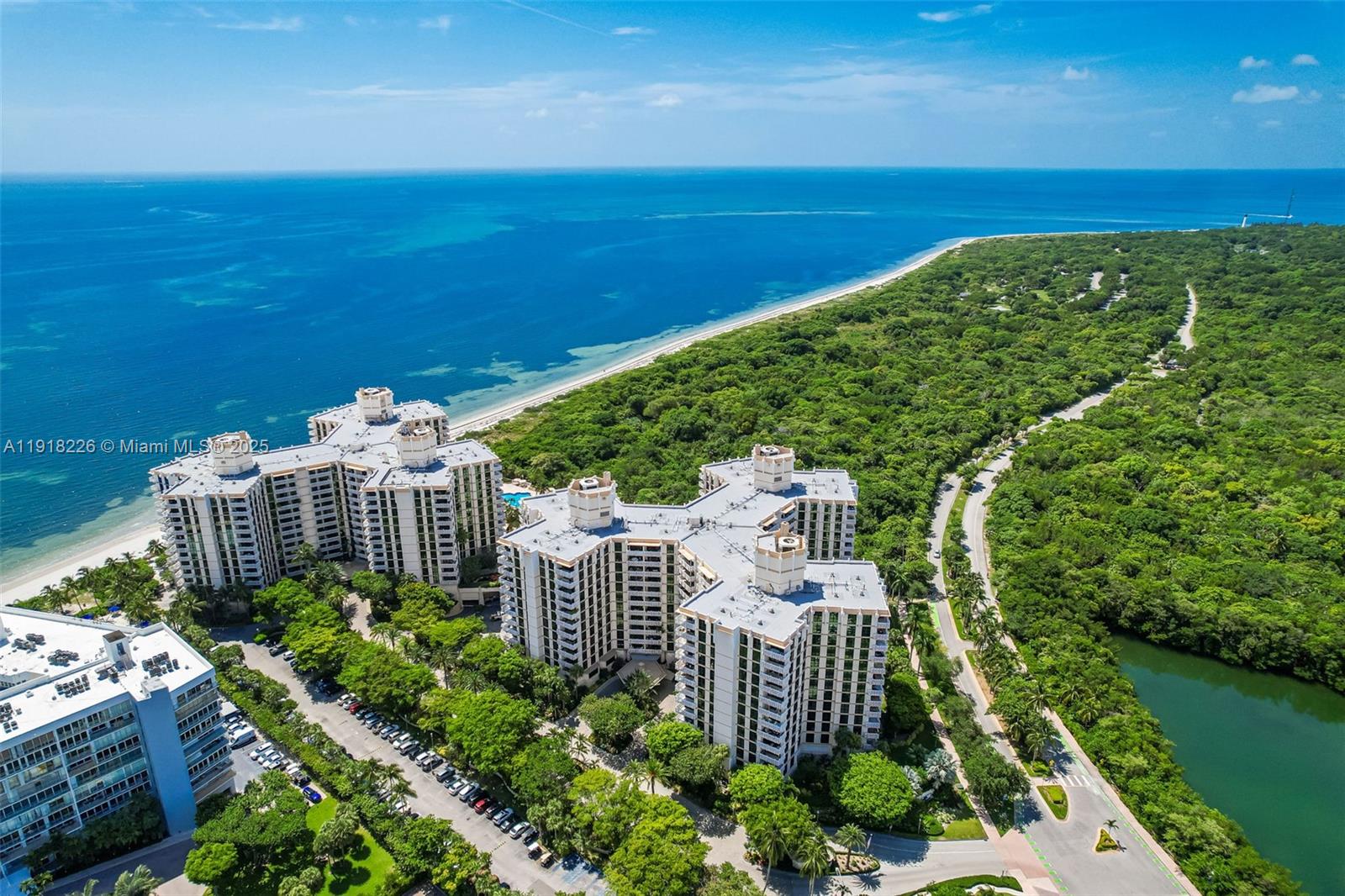 TOWERS OF KEY BISCAYNE CO - Residential Lease