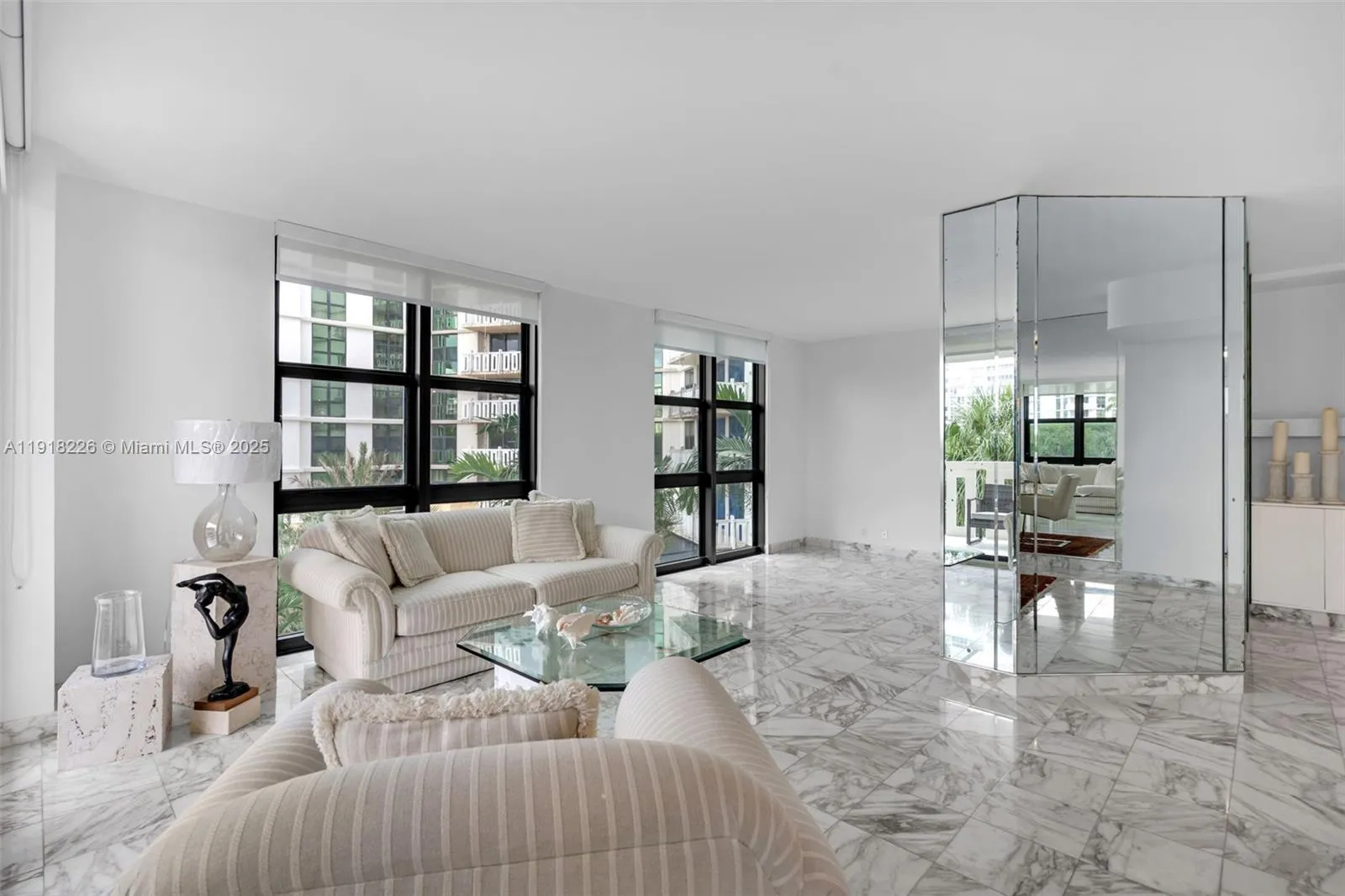 Key Biscayne, Florida 33149, United States, 2 Bedrooms Bedrooms, ,2 BathroomsBathrooms,Residential,Active,247692