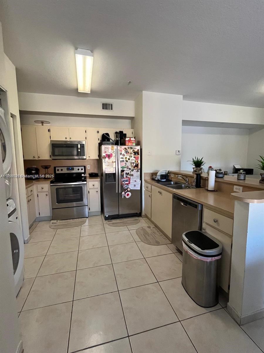 7270 NW 114th Ave 203-9