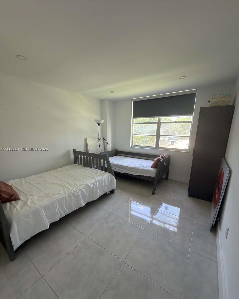 ADMIRALS PORT CONDO WEST - Residential Lease