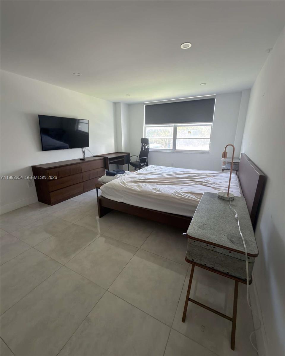 ADMIRALS PORT CONDO WEST - Residential Lease