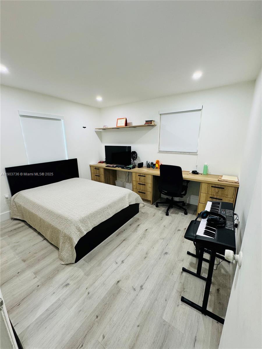 ST ANDREWS COURT CONDO - Residential