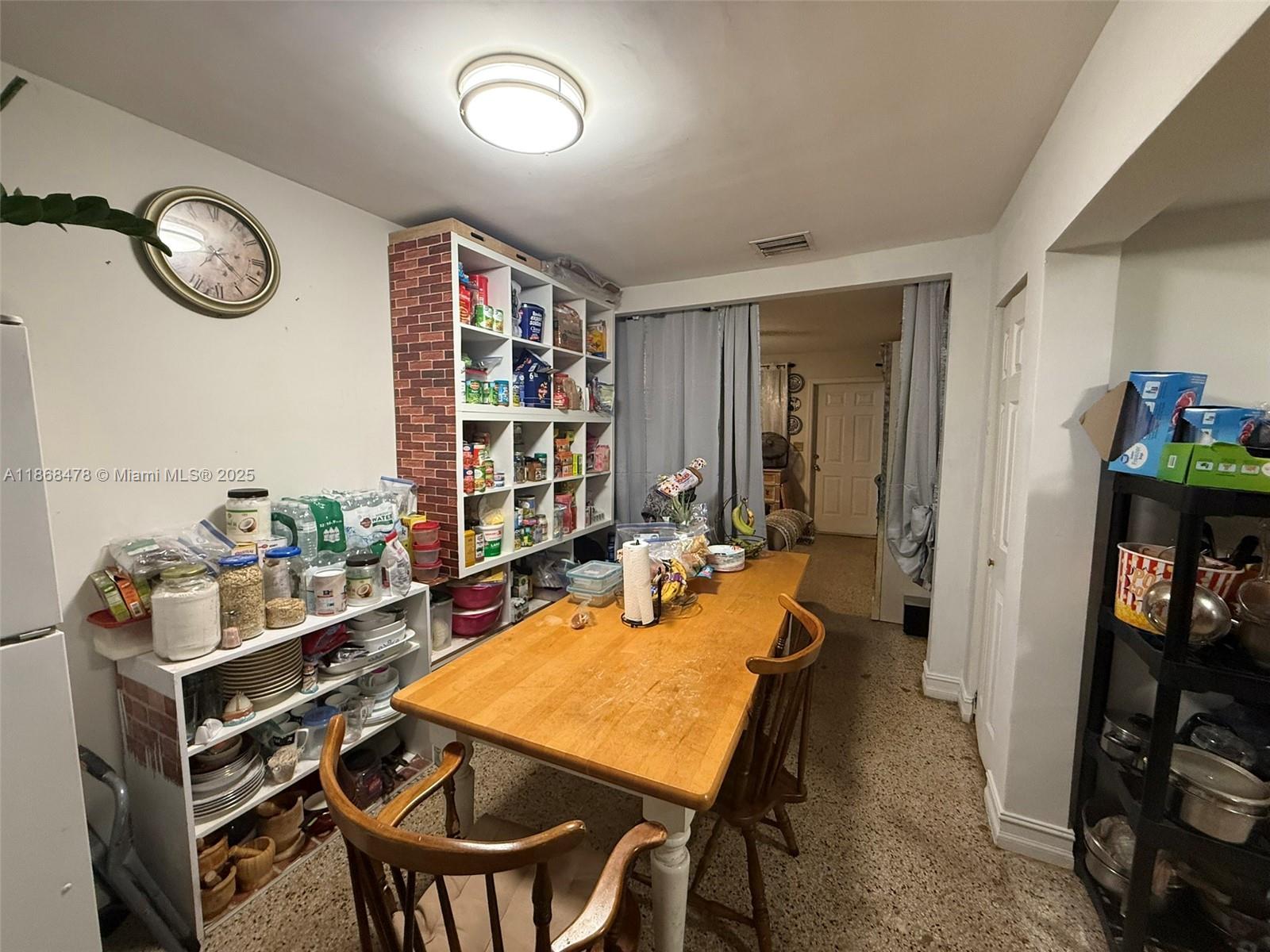 View photos, virtual tours, details... 5216 NE 3rd Ave