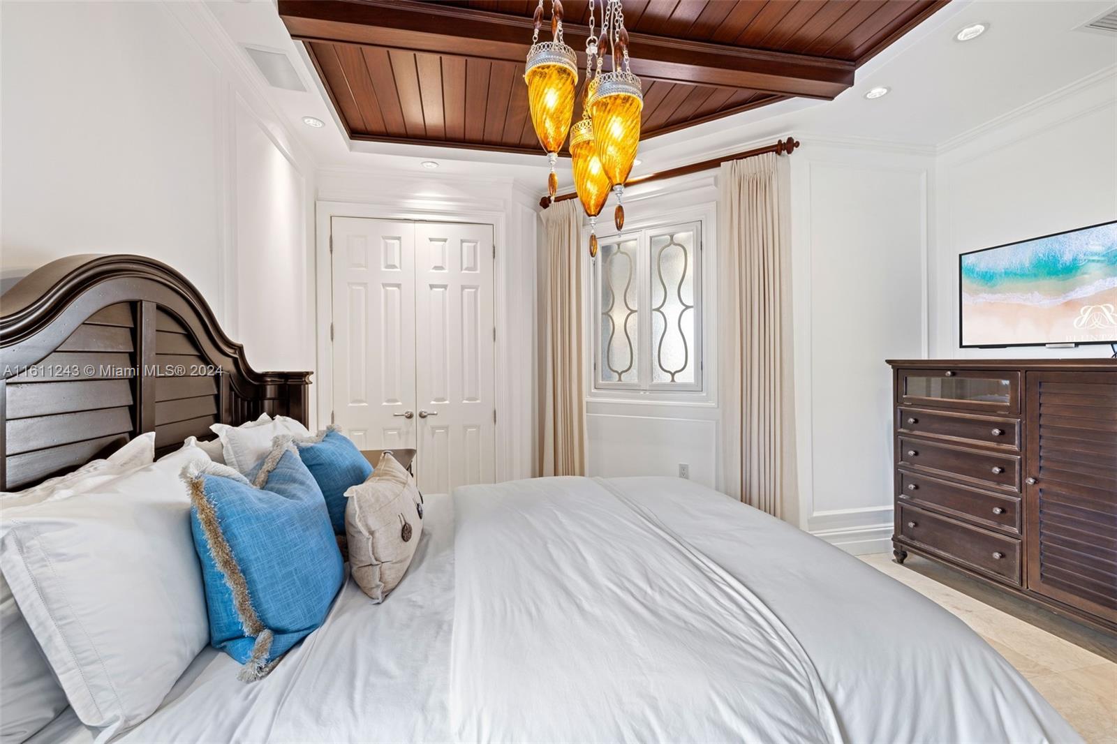 SEASIDE VILLAS CONDO - Residential Lease