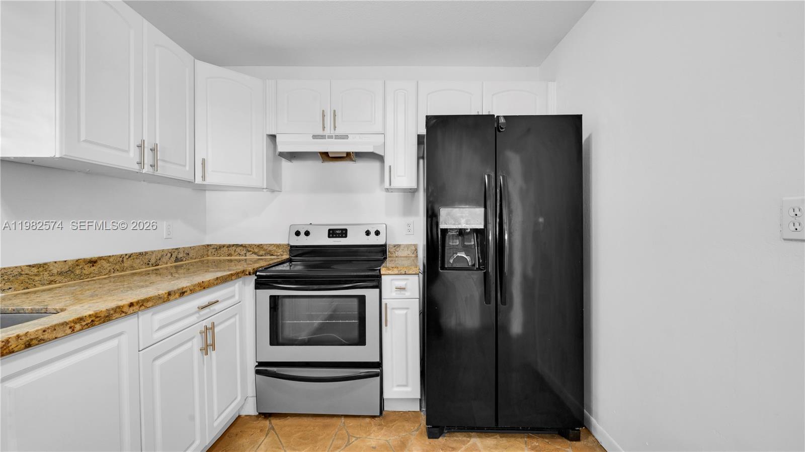 LA PLACIDA VILLAS - Residential Lease