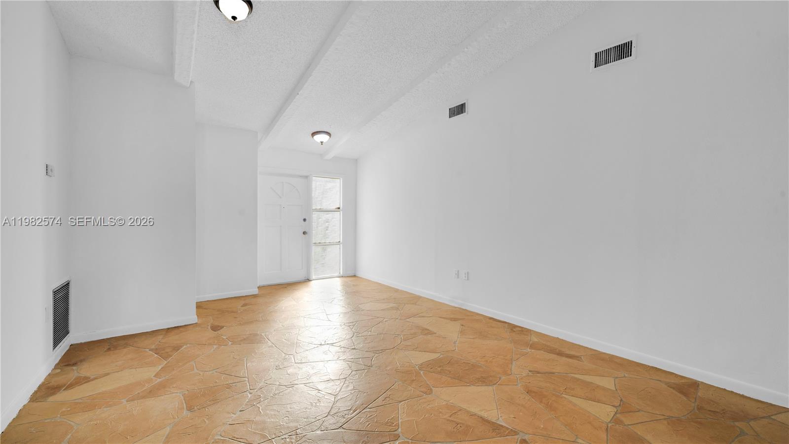 LA PLACIDA VILLAS - Residential Lease