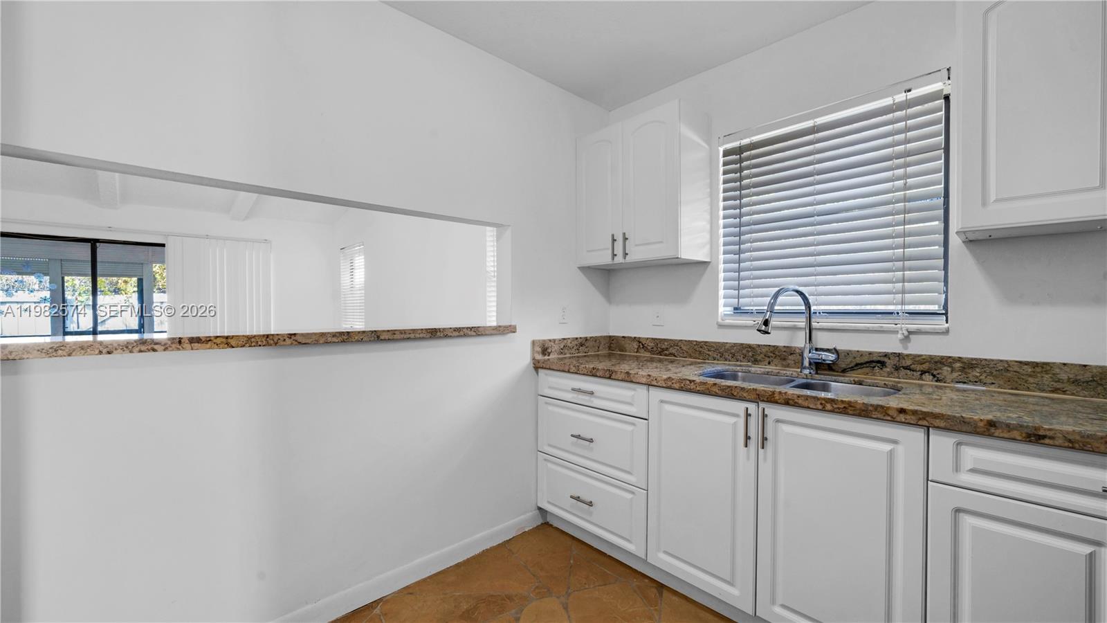 LA PLACIDA VILLAS - Residential Lease