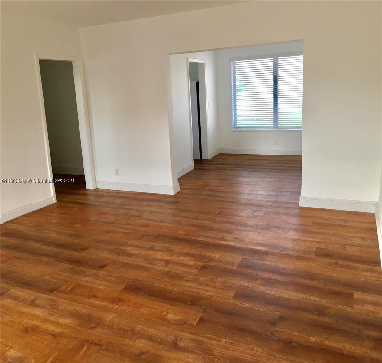 545 74 Th St 8, Miami Beach, Miami-Dade County, Florida - 1 Bedrooms  
1 Bathrooms - 