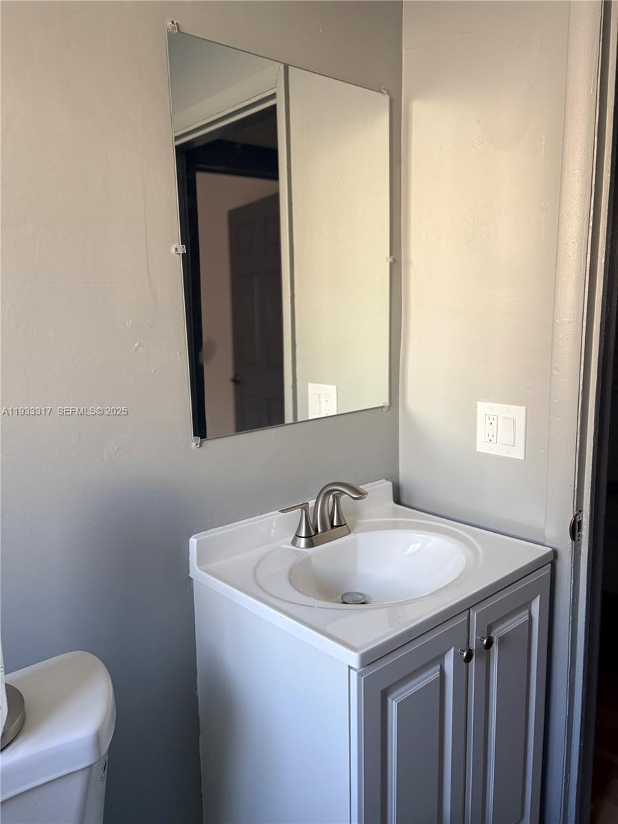 DANIA HEIGHTS - Residential Lease