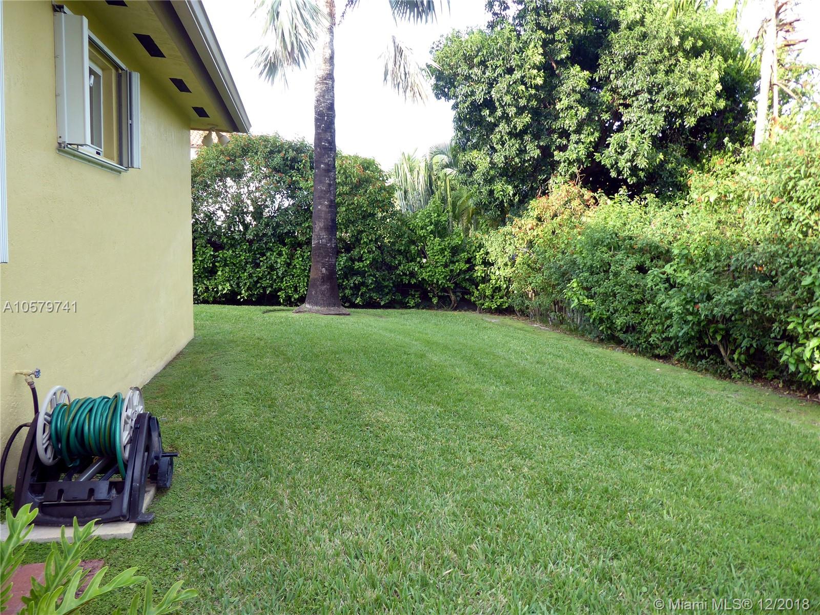 OLD CUTLER SHORES - Residential