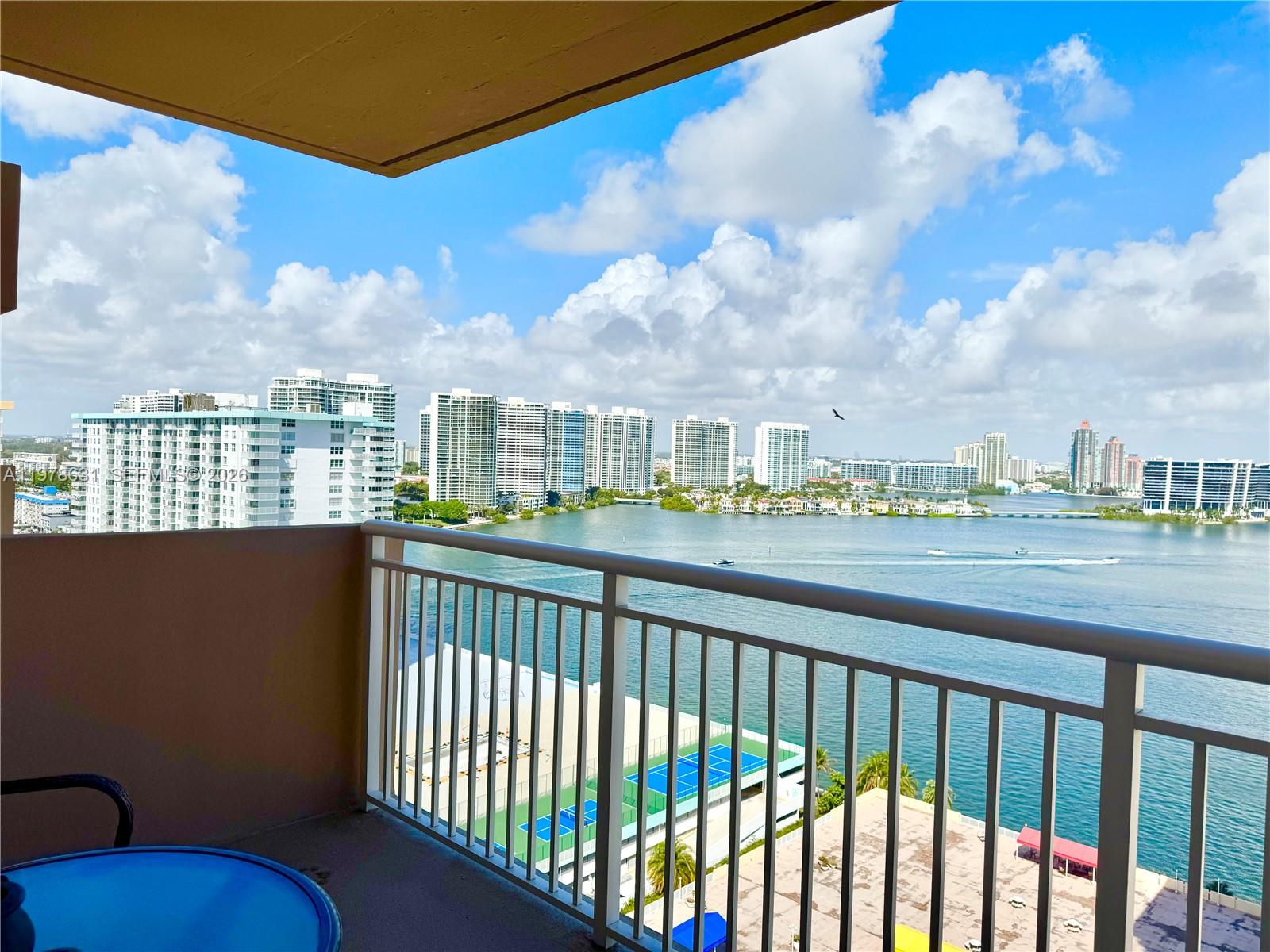 WINSTON TOWERS 100 CONDO - Residential Lease