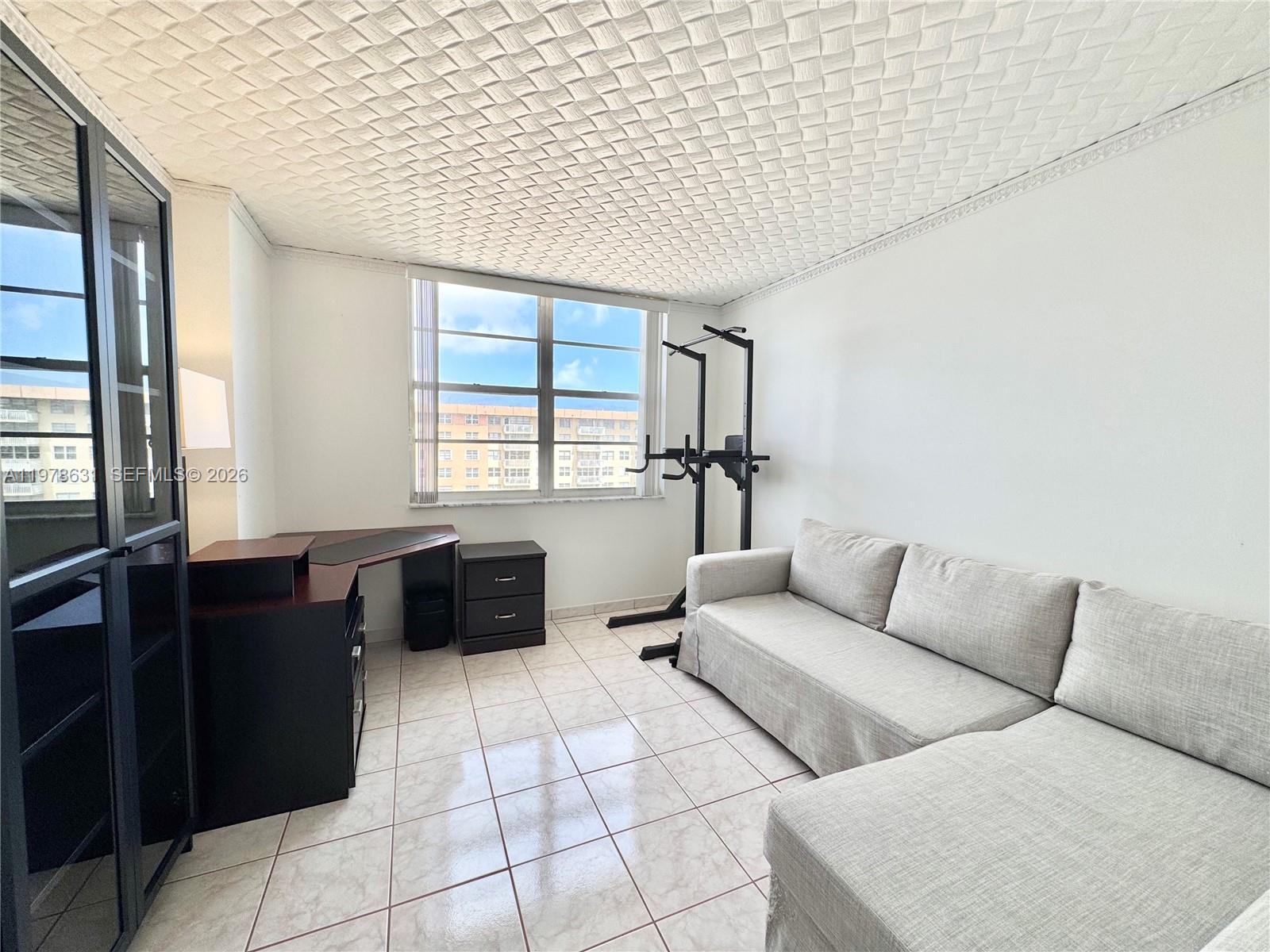 WINSTON TOWERS 100 CONDO - Residential Lease