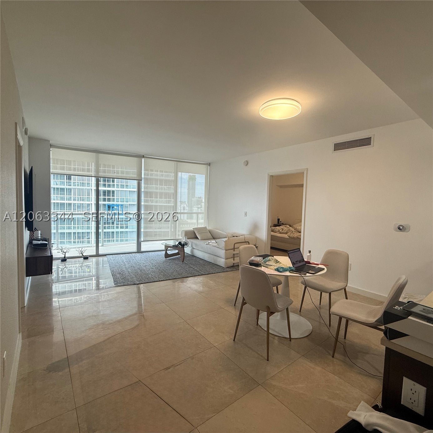 475 BRICKELL AVE 4909