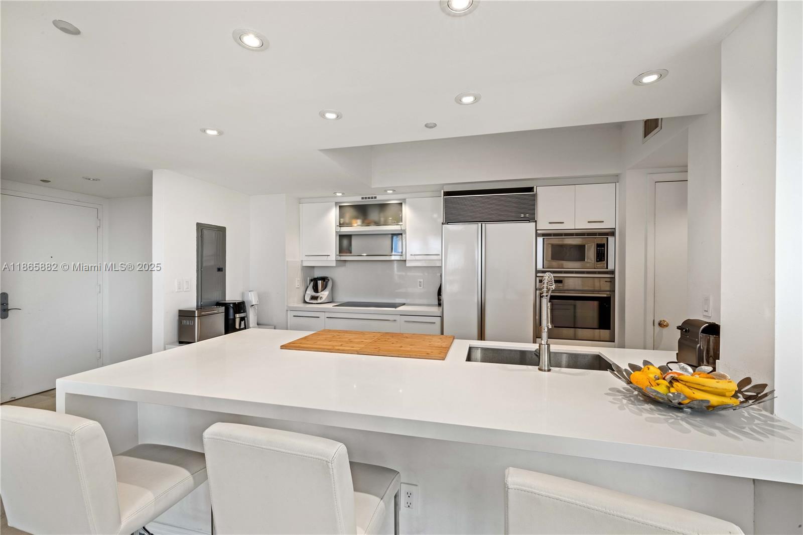 400 Alton Rd 610