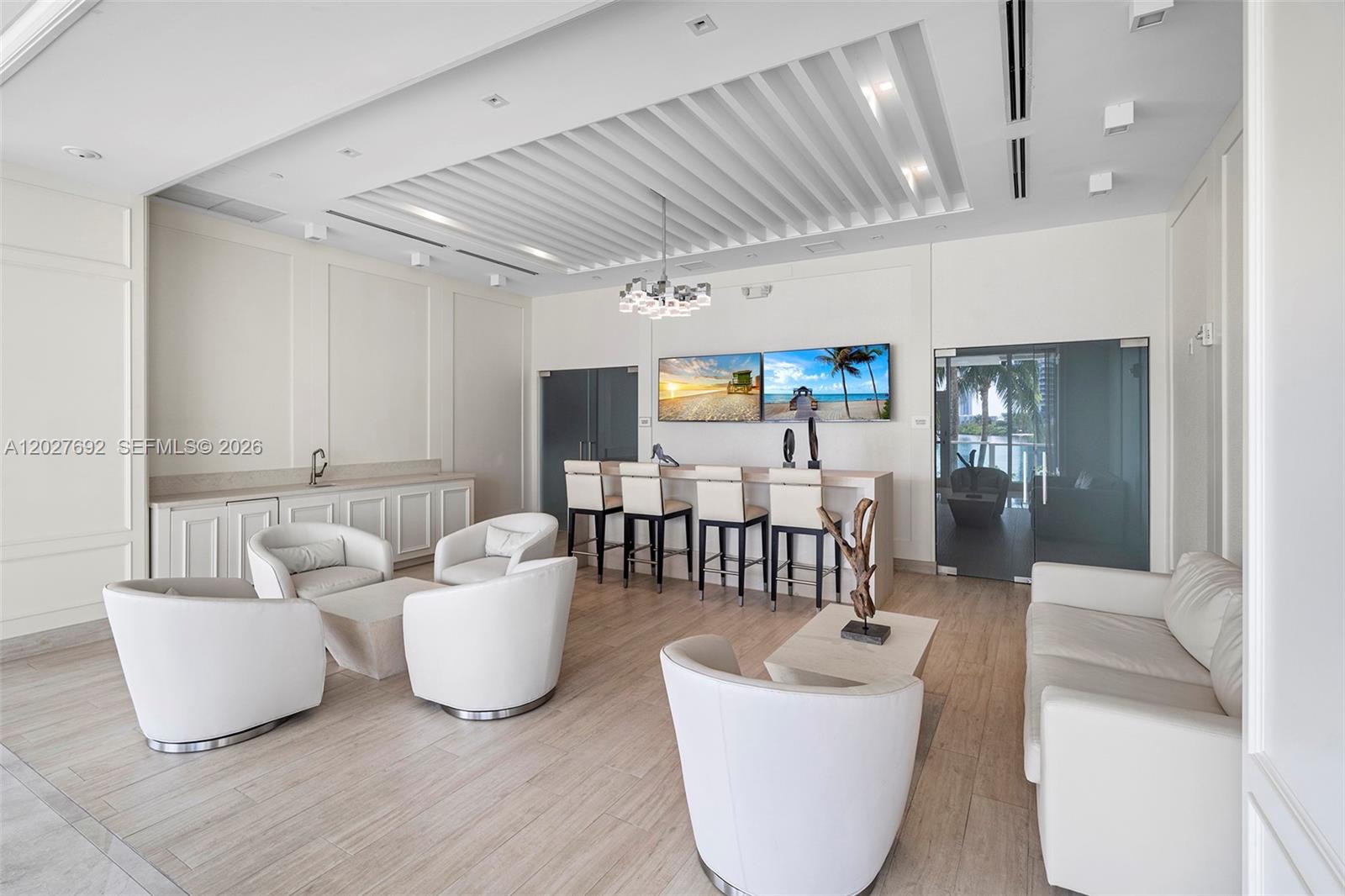 THE PENINSULA CONDO - Residential