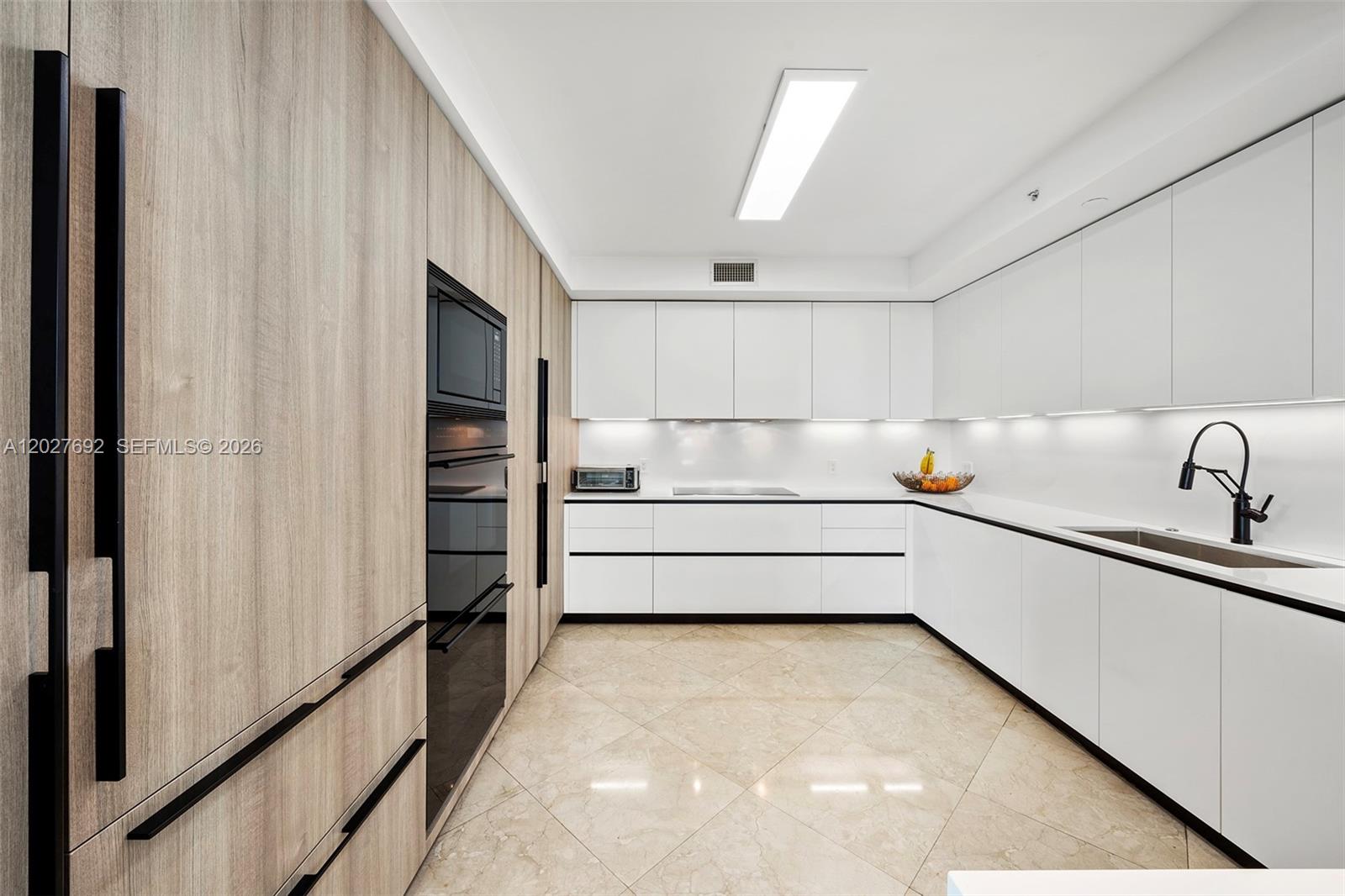 THE PENINSULA CONDO - Residential
