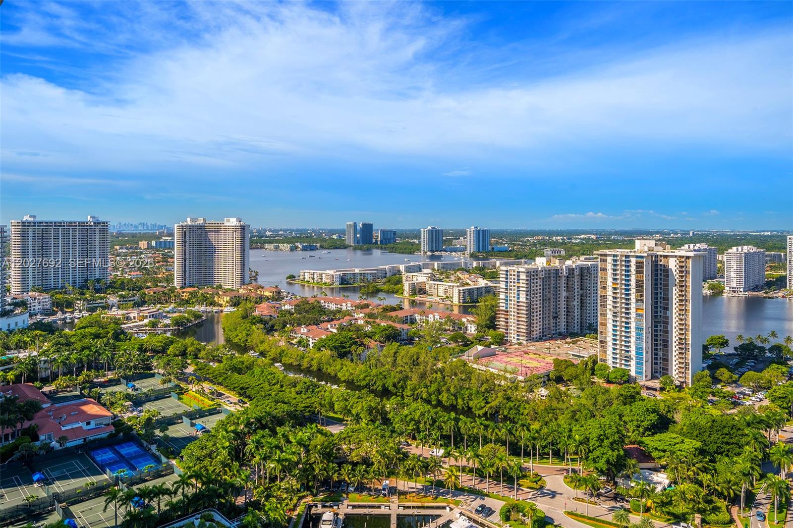 THE PENINSULA CONDO - Residential